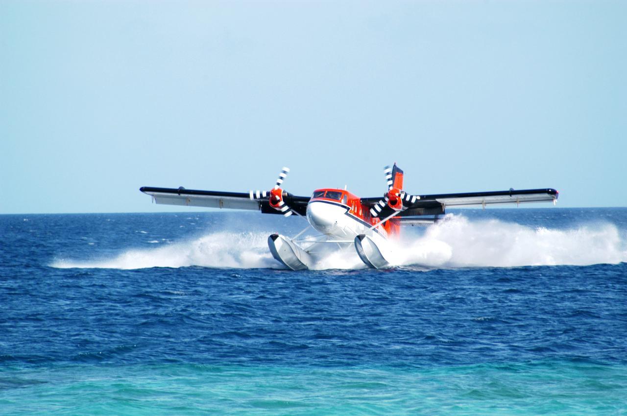 阿达郎尊享滨水高级别墅-全包 Meedhoo  外观 照片